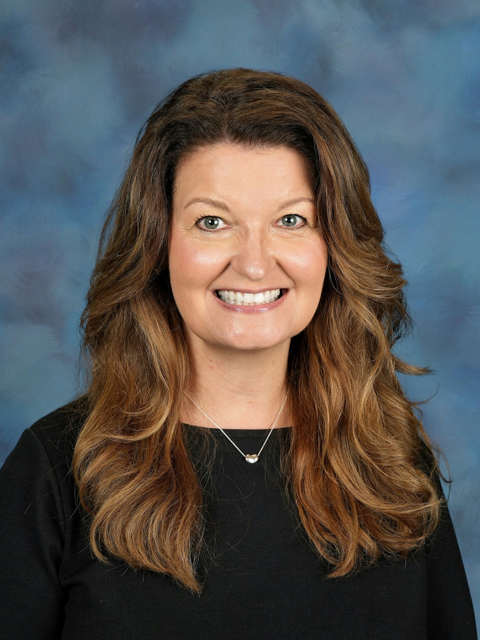 Headshot of Holly McKenna